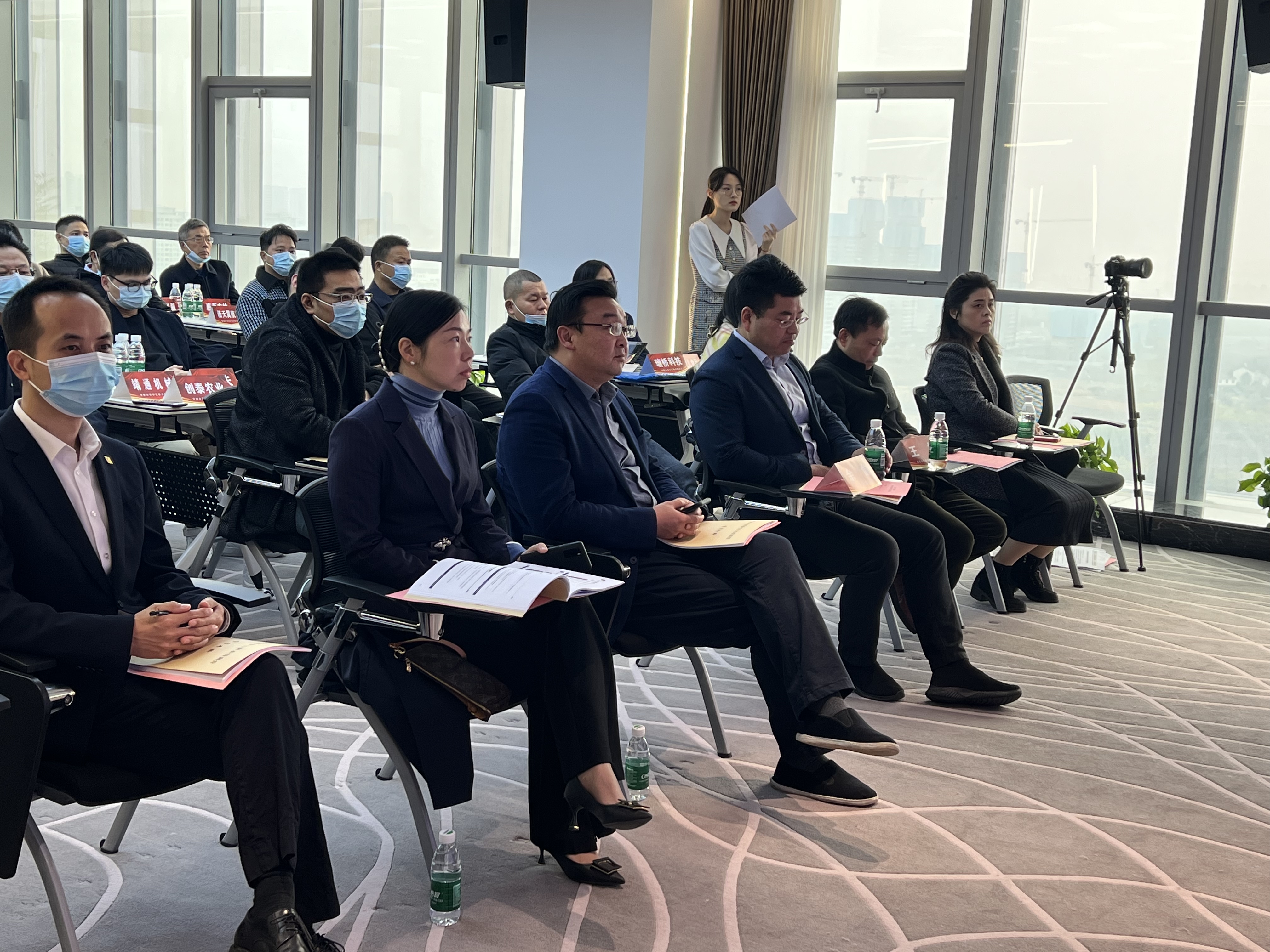 微信图片_20211209102153.jpg 微信图片_20211209102153.jpg